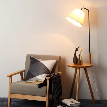 Nordic drevená podlaha lampa moderného jednoduché kreatívne obývacia izba LED lampa štúdia čaj stôl železa poschodí lampa